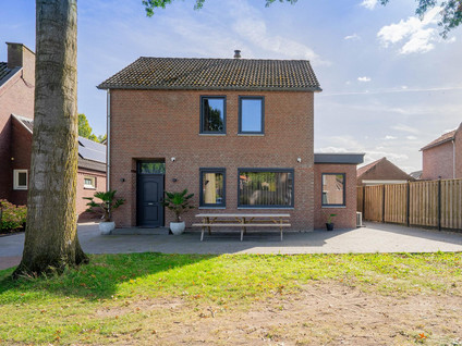 Nieuwe Uitleg 33