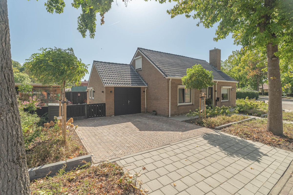 Vrijstaande woning te koop: Schotwal 16, Kruiningen