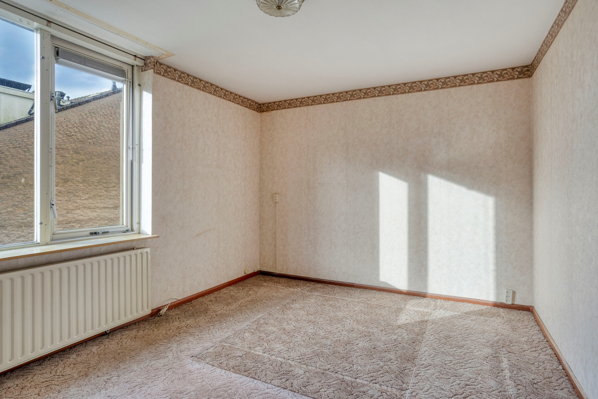 Tussenwoning te koop: Everstein 36, Zwijndrecht