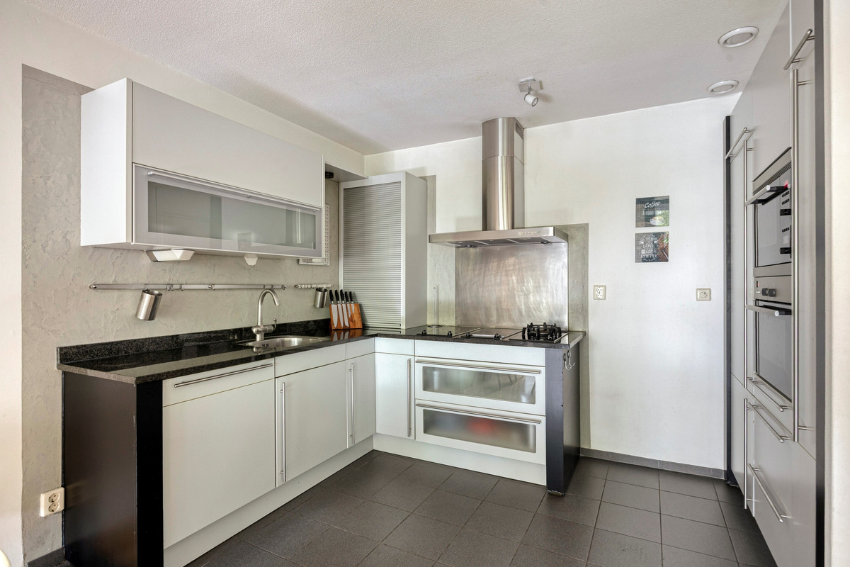 Appartement te koop: Lasserstraat 20, Leiden