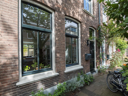 Adriaanstraat 12
