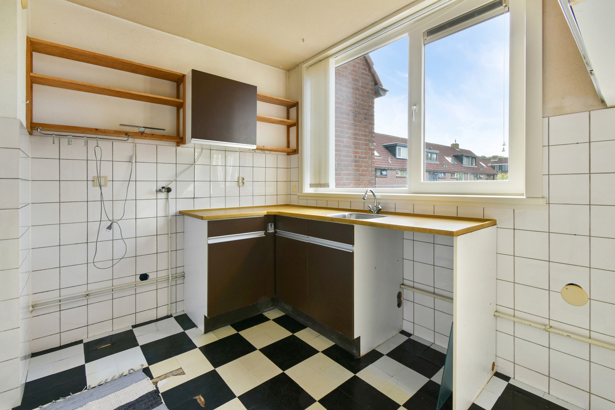Appartement te koop: Luchtmansplein 18, Leiden