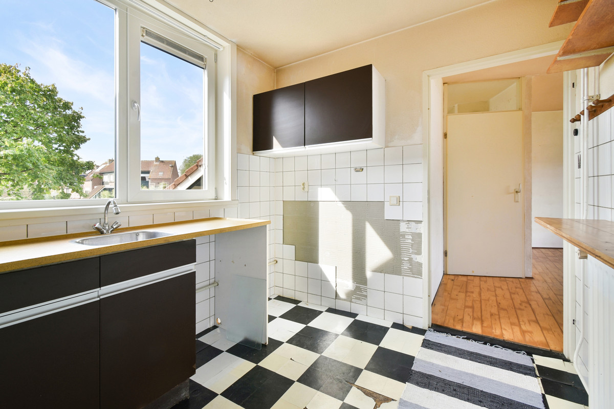 Appartement te koop: Luchtmansplein 18, Leiden