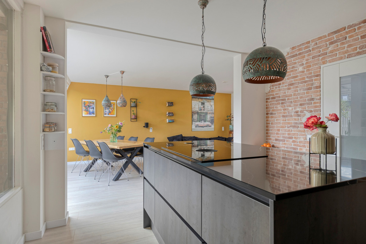 Tussenwoning te koop: Margo Antinkstraat 23, Leiden