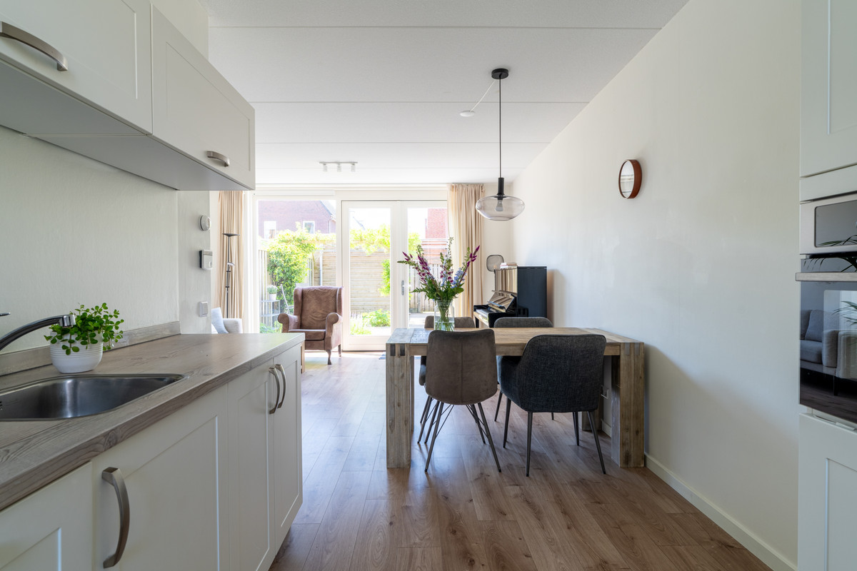 Tussenwoning te koop: Nieuwe Es 20, Sleeuwijk