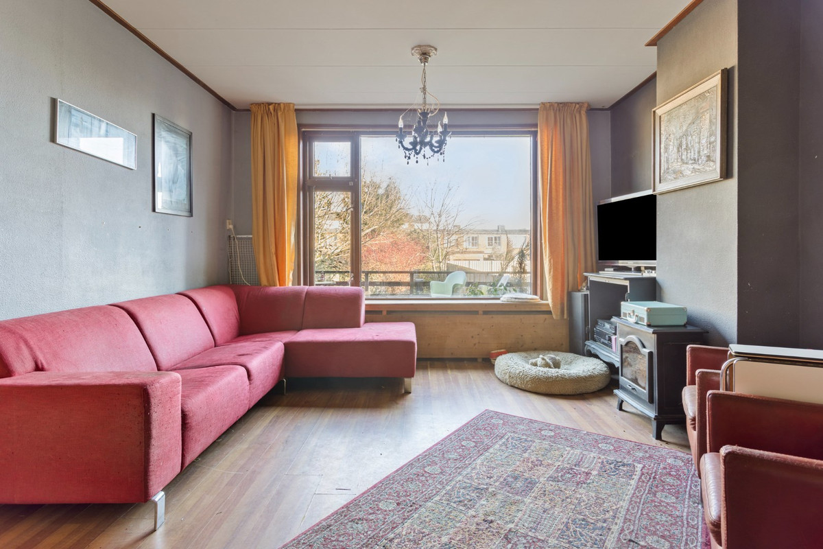 Tussenwoning te koop: Nieuwstraat 37, Oostburg
