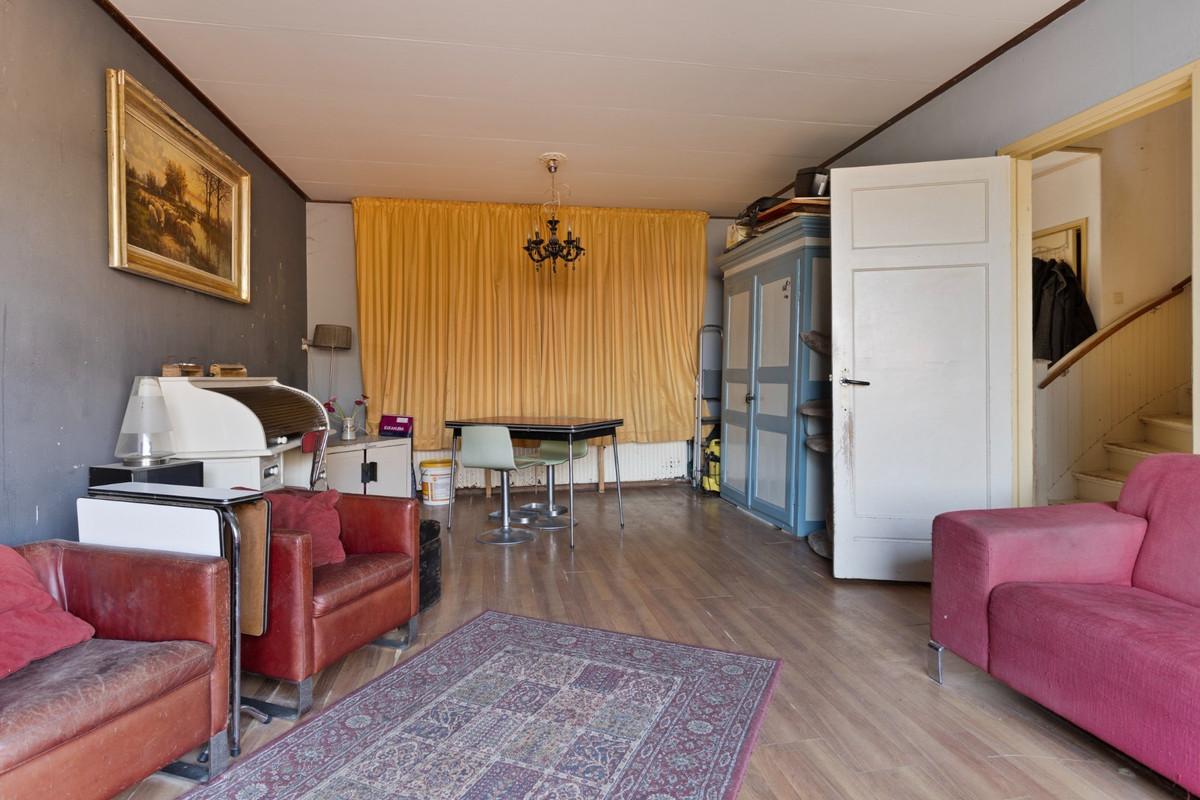 Tussenwoning te koop: Nieuwstraat 37, Oostburg