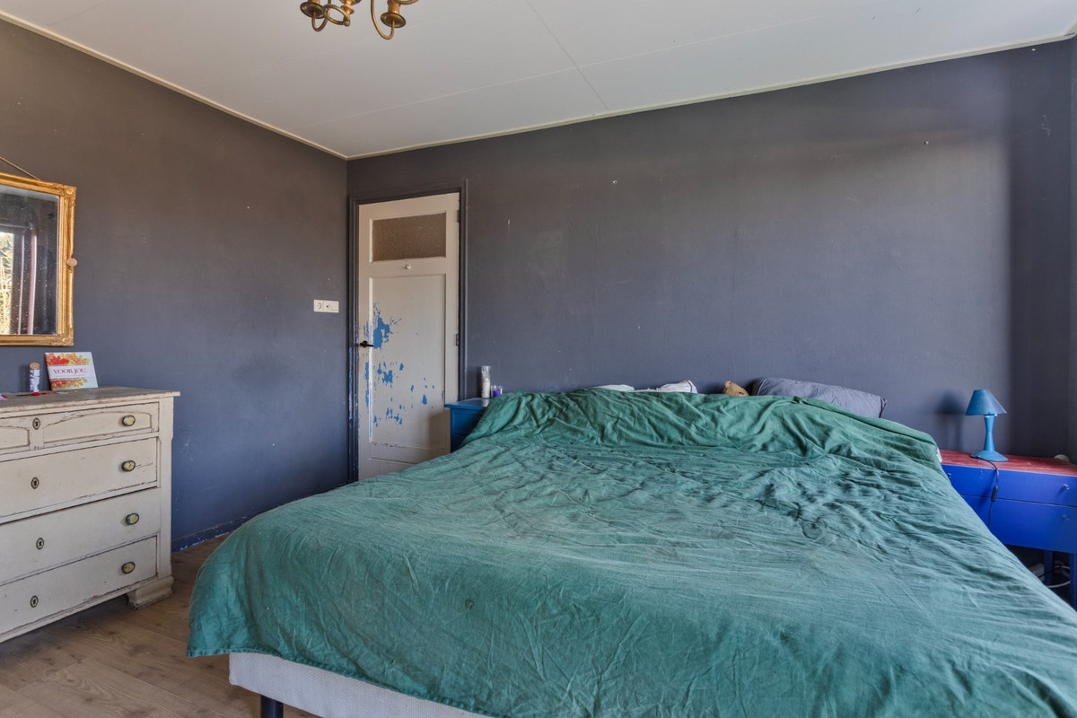 Tussenwoning te koop: Nieuwstraat 37, Oostburg