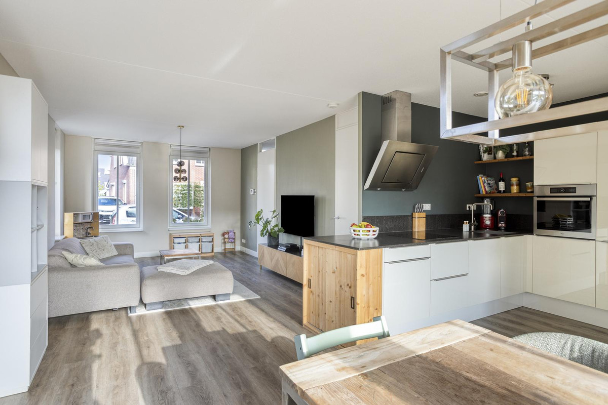 Hoekwoning te koop: Klarinetstraat 12, Goes