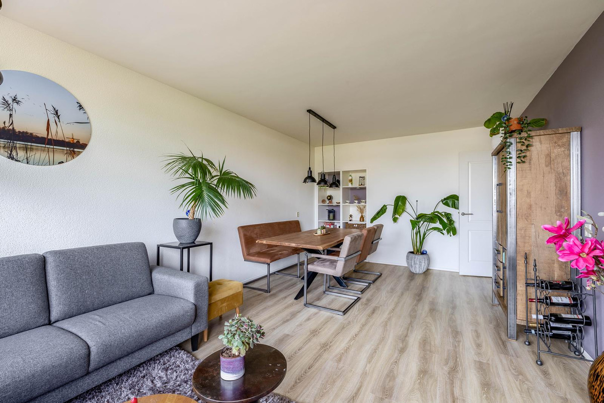 Appartement te koop: Brederolaan 27, Waddinxveen