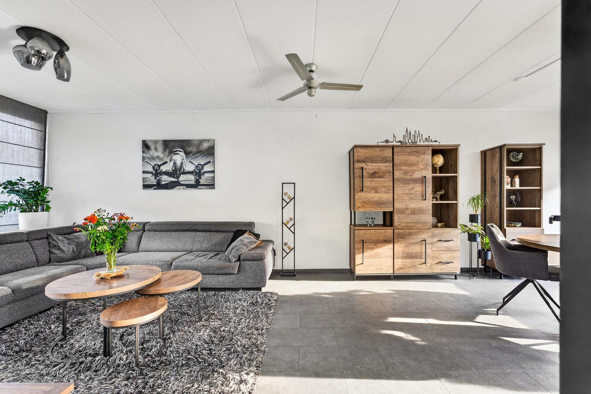 Tussenwoning te koop: Nibbelinkstraat 25, Hendrik-Ido-Ambacht