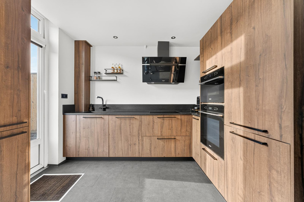 Tussenwoning te koop: Nibbelinkstraat 25, Hendrik-Ido-Ambacht