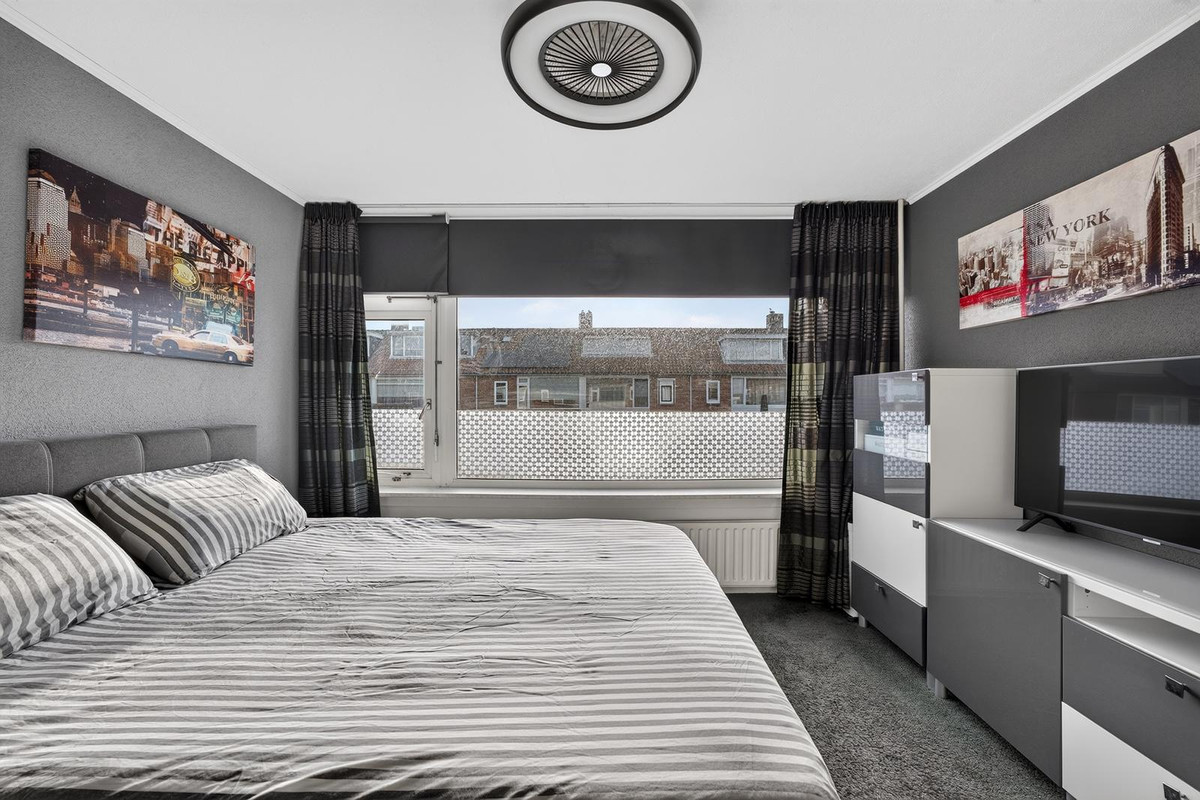Tussenwoning te koop: Nibbelinkstraat 25, Hendrik-Ido-Ambacht