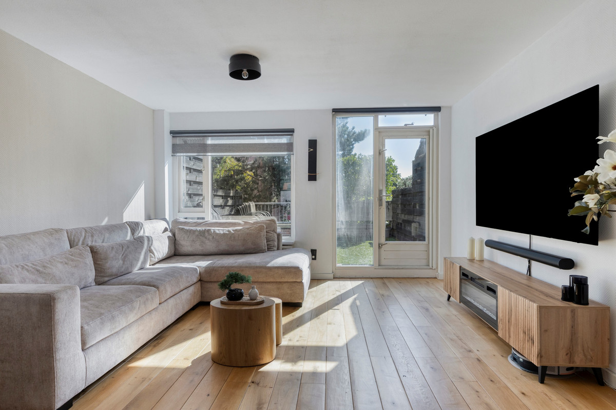 Appartement te koop: Agatha 23, Leidschendam