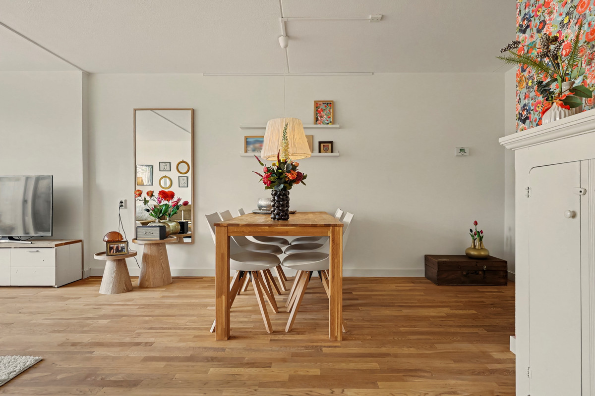 Tussenwoning te koop: Haagwinde 17, Puttershoek