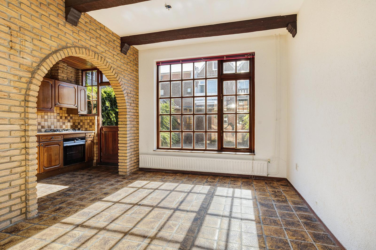 Tussenwoning te koop: Burgemeester Bosstraat 36, Rotterdam