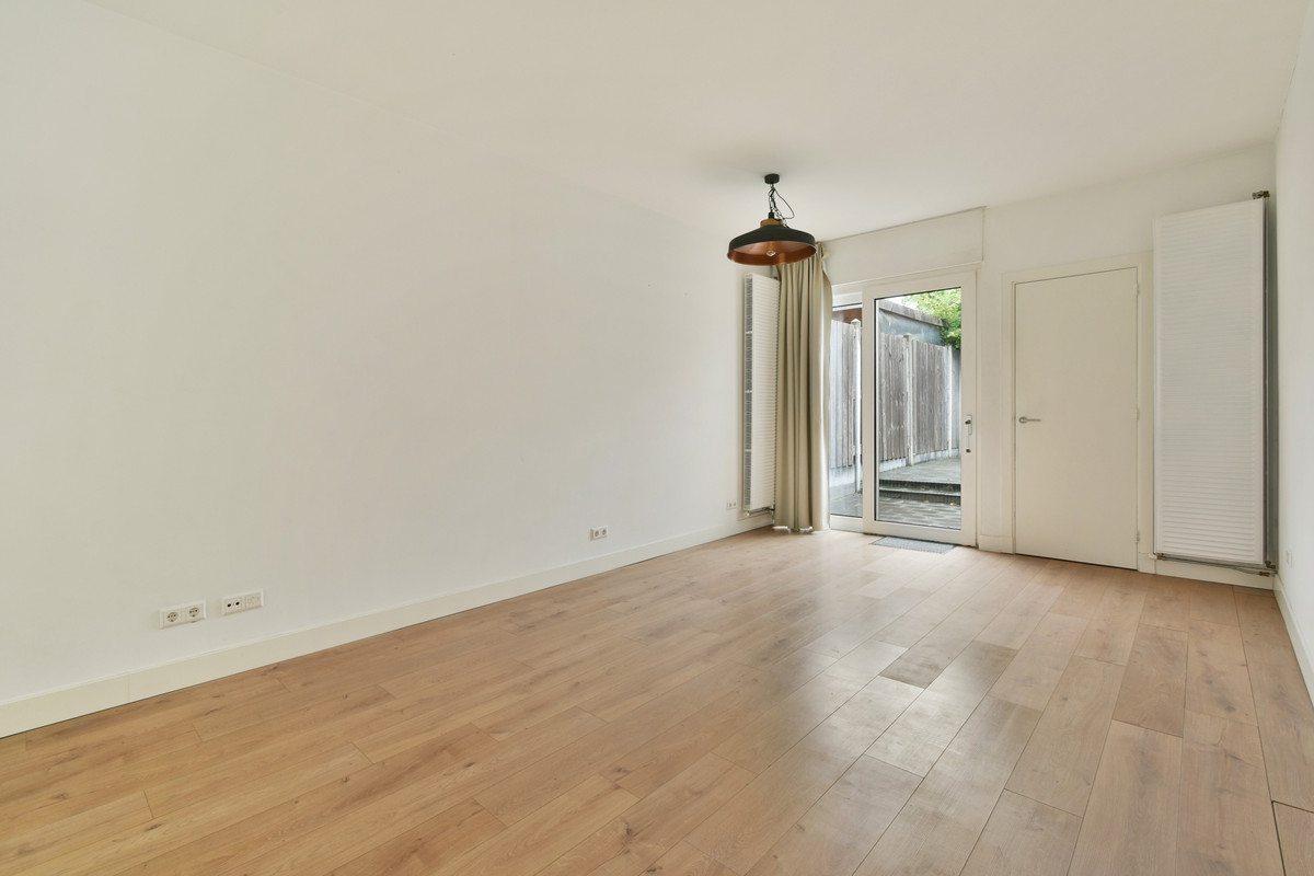 Tussenwoning te koop: Julianastraat 44, Leiden