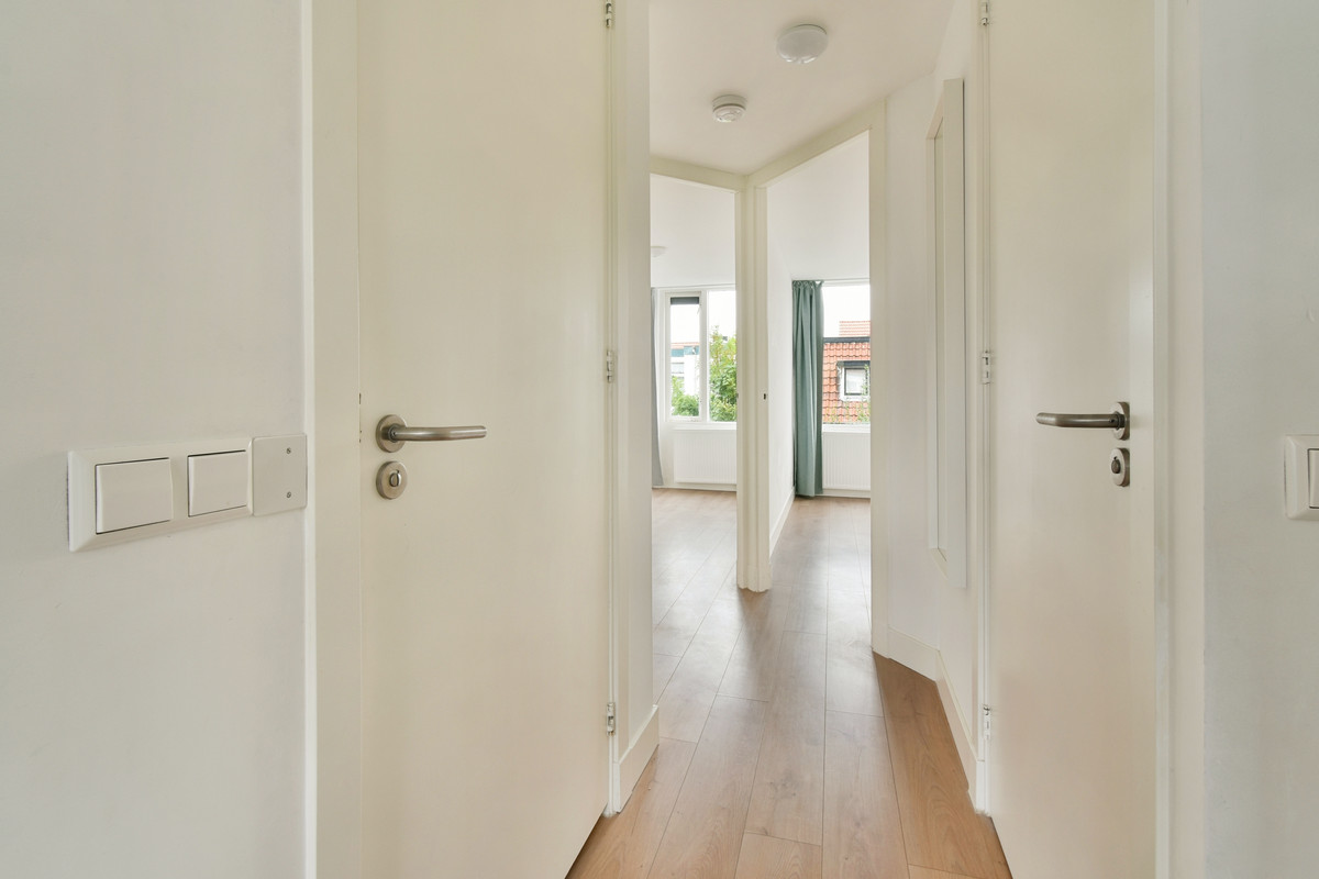 Tussenwoning te koop: Julianastraat 44, Leiden