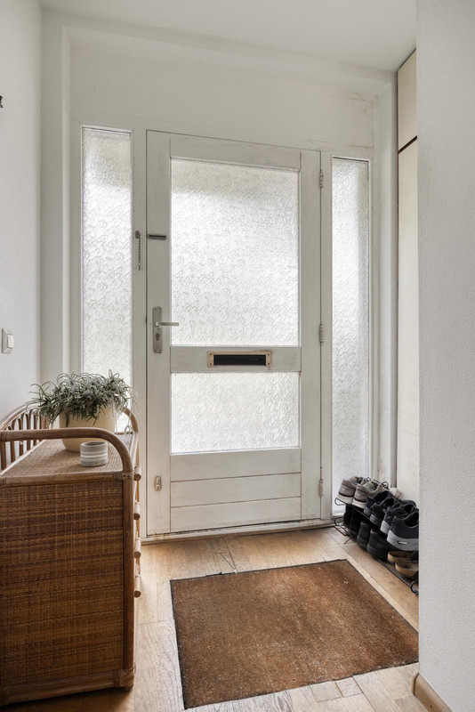 Tussenwoning te koop: Mina Krusemanstraat 14, Spijkenisse