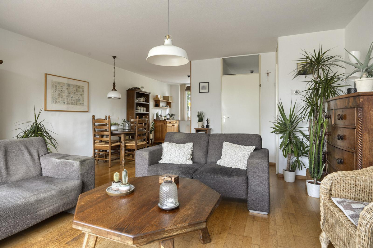 Tussenwoning te koop: Mina Krusemanstraat 14, Spijkenisse