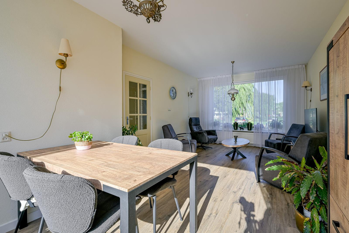 Tussenwoning te koop: Flevosingel 58, Medemblik
