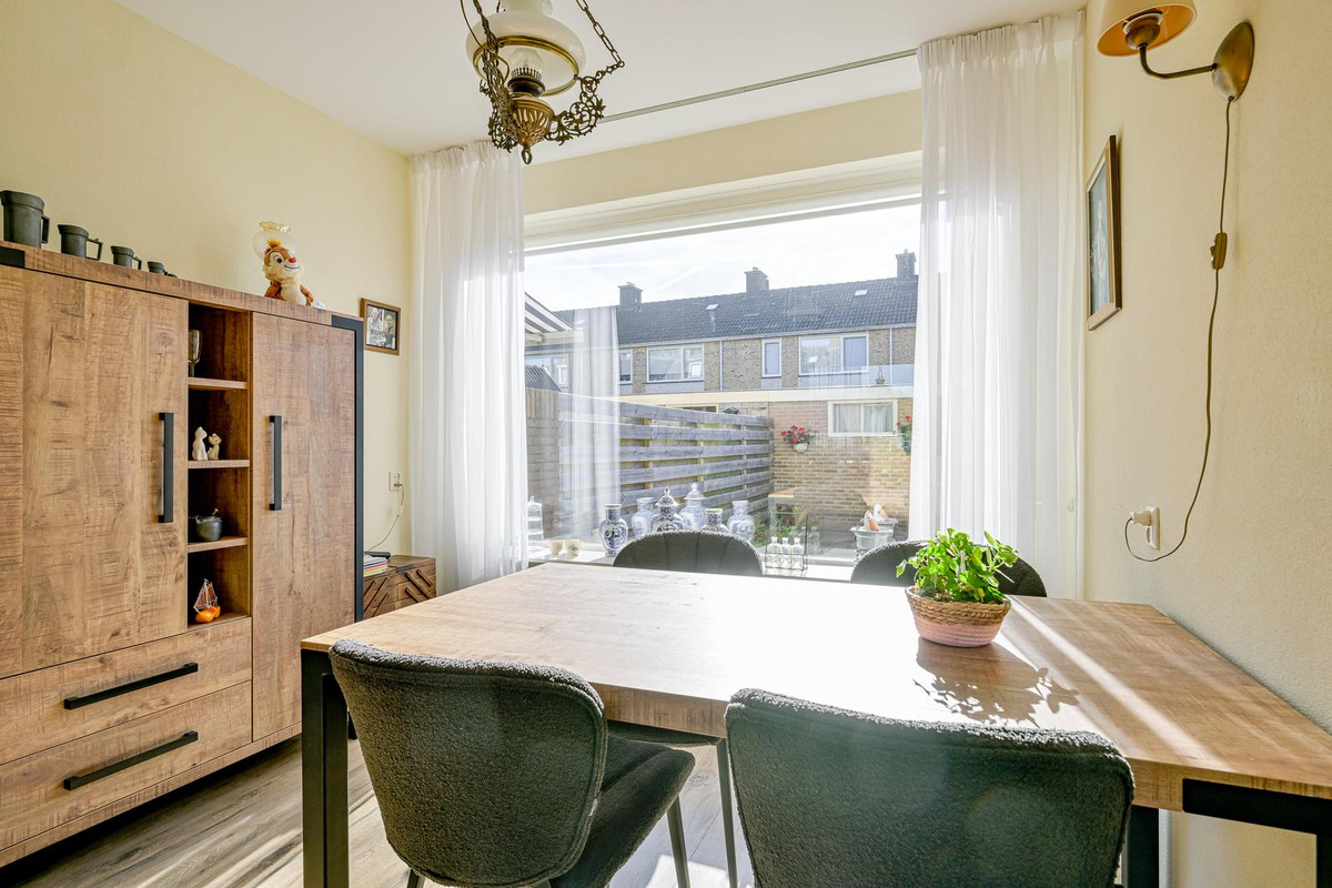Tussenwoning te koop: Flevosingel 58, Medemblik