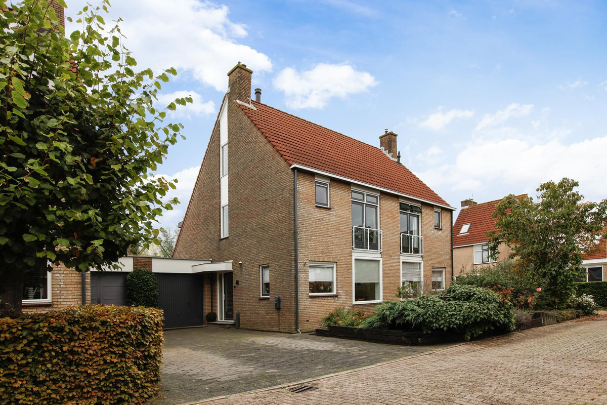 Tussenwoning te koop: Rendiermos 26, Reeuwijk