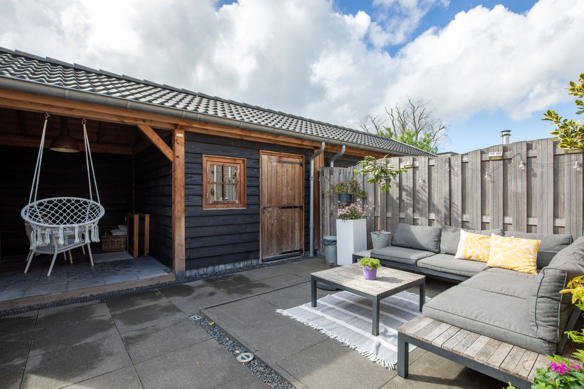 Tussenwoning te koop: Cyclamenstraat 64, Aalsmeer