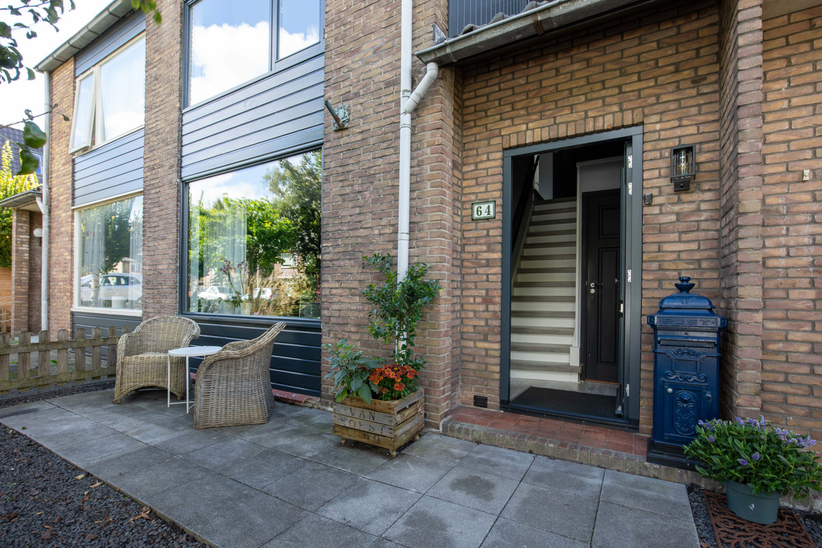 Tussenwoning te koop: Cyclamenstraat 64, Aalsmeer
