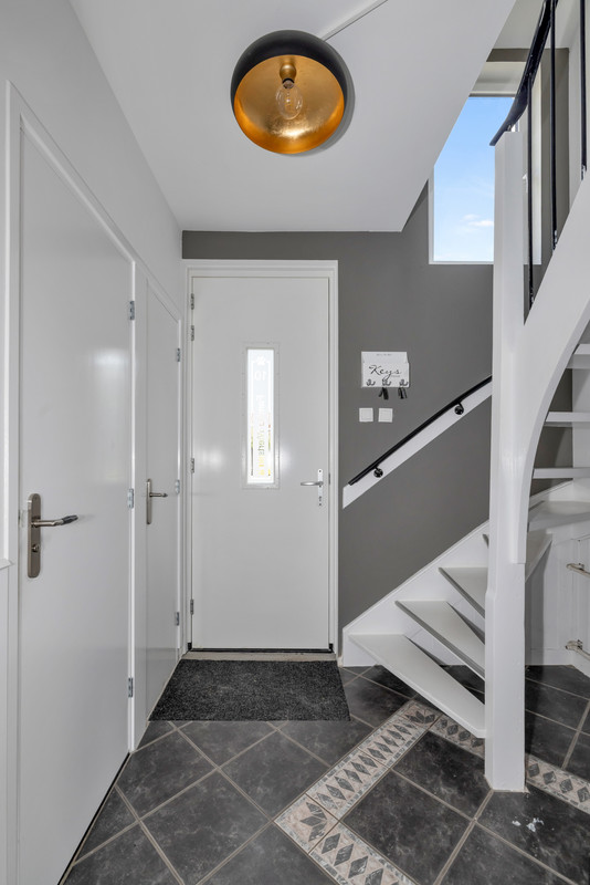 Twee-onder-één-kap te koop: Roerstraat 10, Dronten
