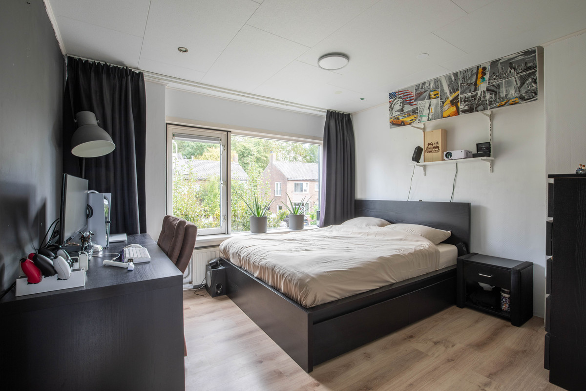 Tussenwoning te koop: Cyclamenstraat 64, Aalsmeer