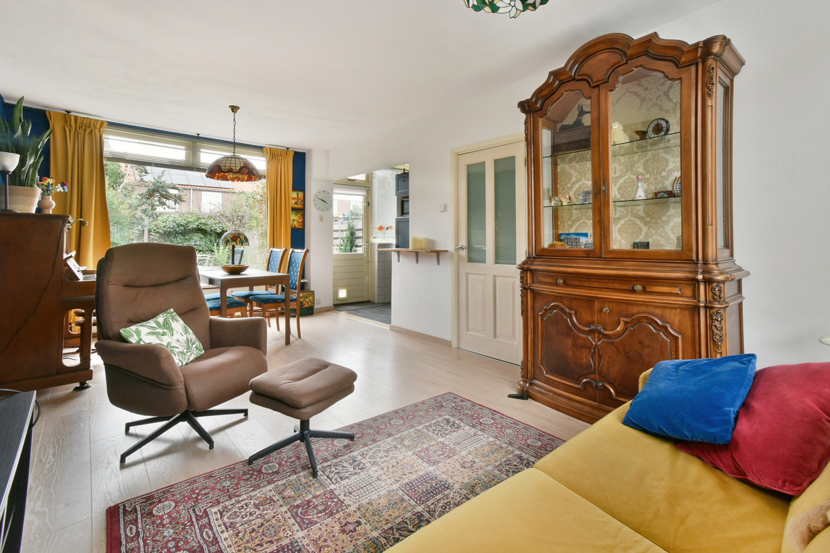 Tussenwoning te koop: Willibrordusstraat 9, Zoeterwoude