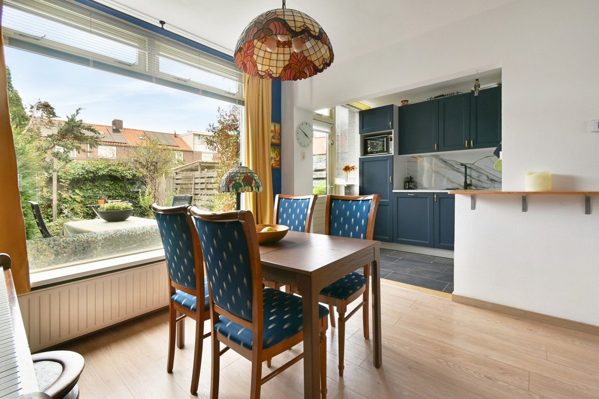 Tussenwoning te koop: Willibrordusstraat 9, Zoeterwoude