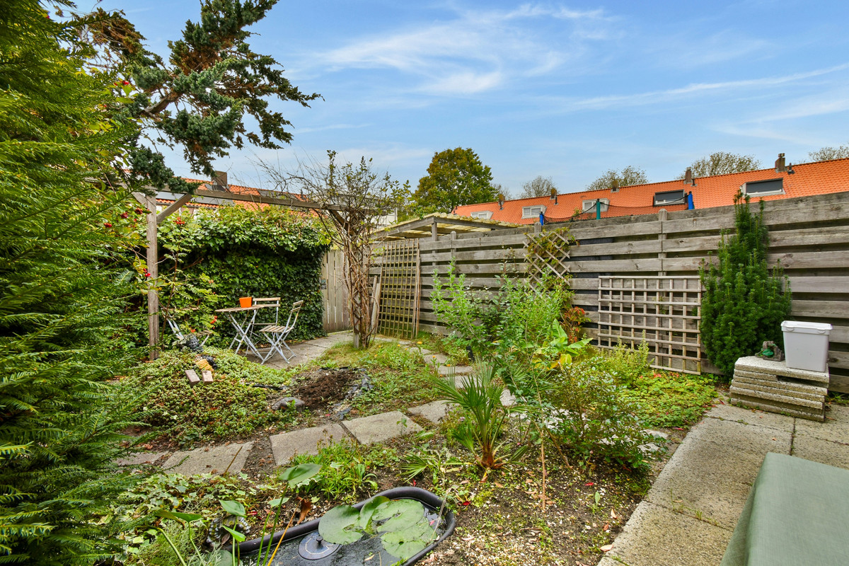 Tussenwoning te koop: Willibrordusstraat 9, Zoeterwoude