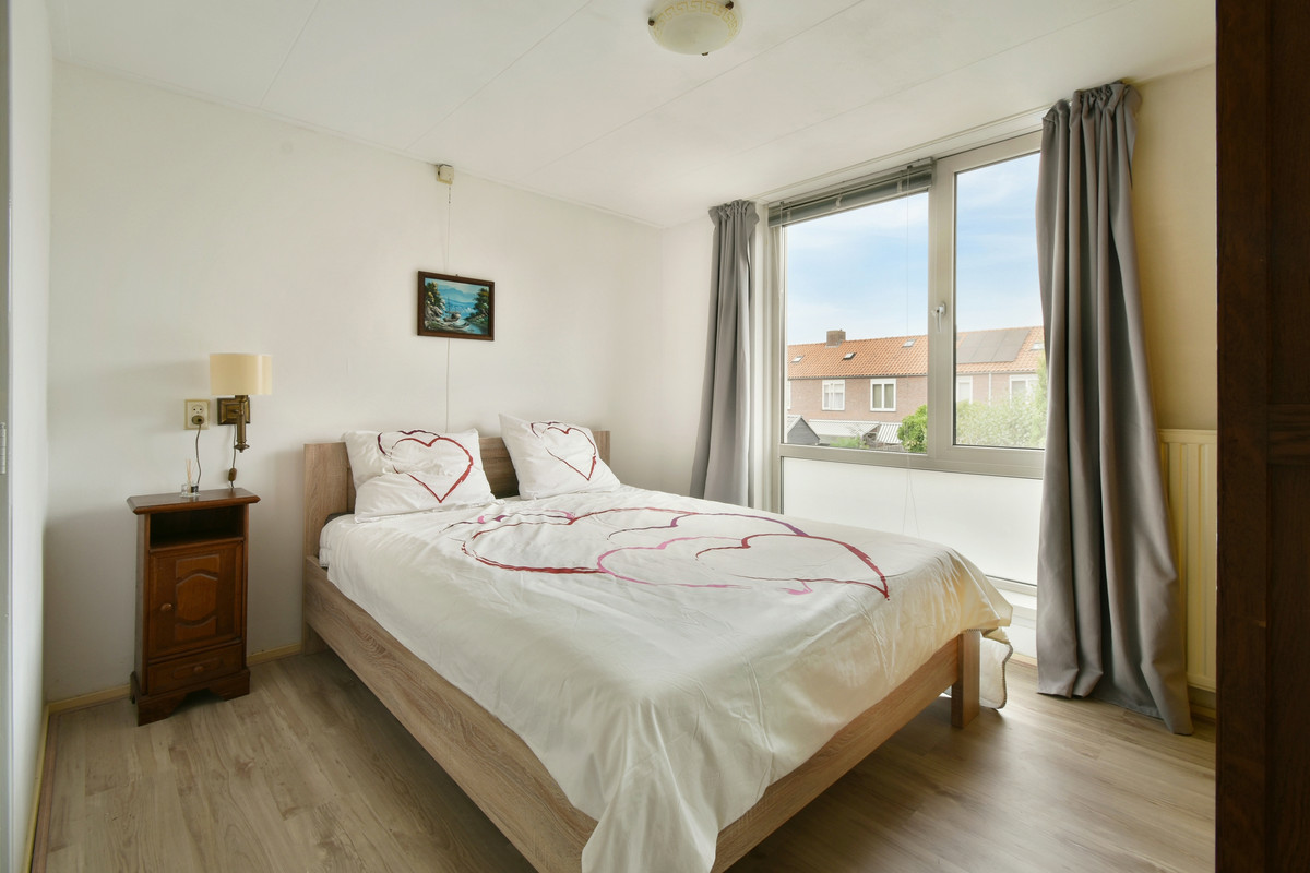 Tussenwoning te koop: Willibrordusstraat 9, Zoeterwoude