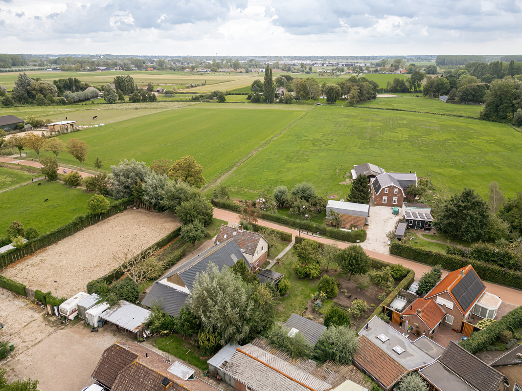 Vrijstaande woning te koop: Uitwijksestraat 5, Uitwijk