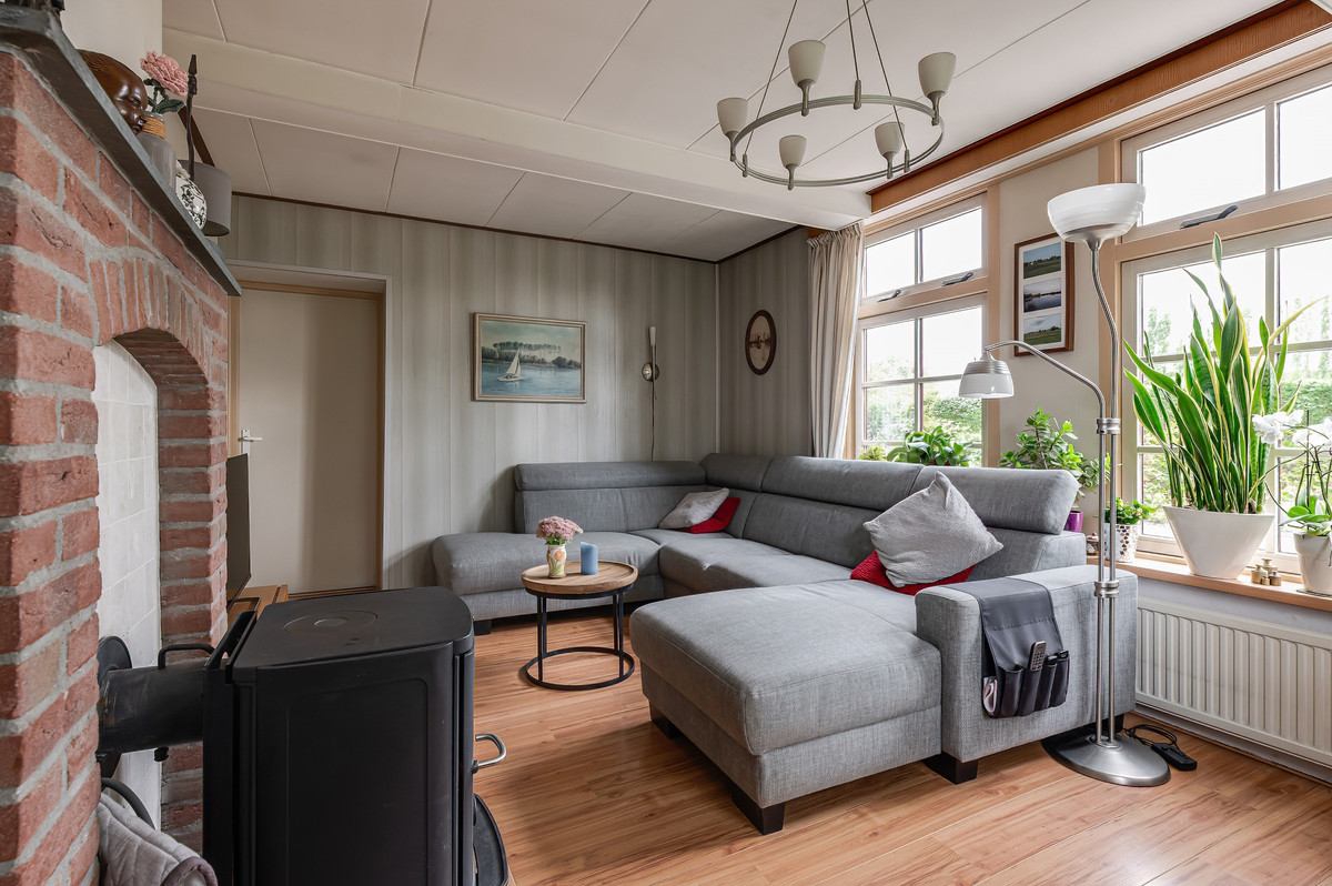 Vrijstaande woning te koop: Uitwijksestraat 5, Uitwijk
