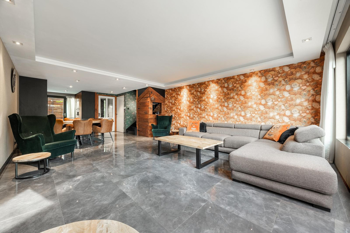 Tussenwoning te koop: Willem Bontekoestraat 76, Almere