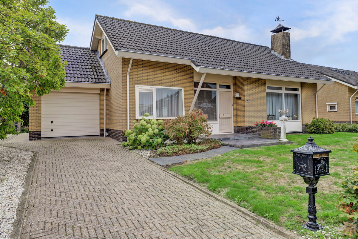 Vrijstaande woning te koop: Dokter Van Der Moerstraat 4, Arnemuiden