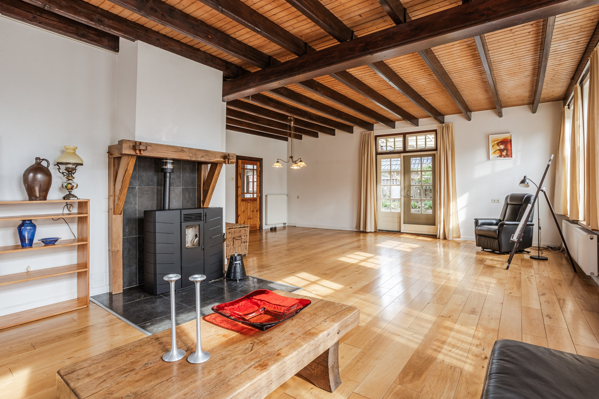 Vrijstaande woning te koop: Westeinde 288, Vriezenveen
