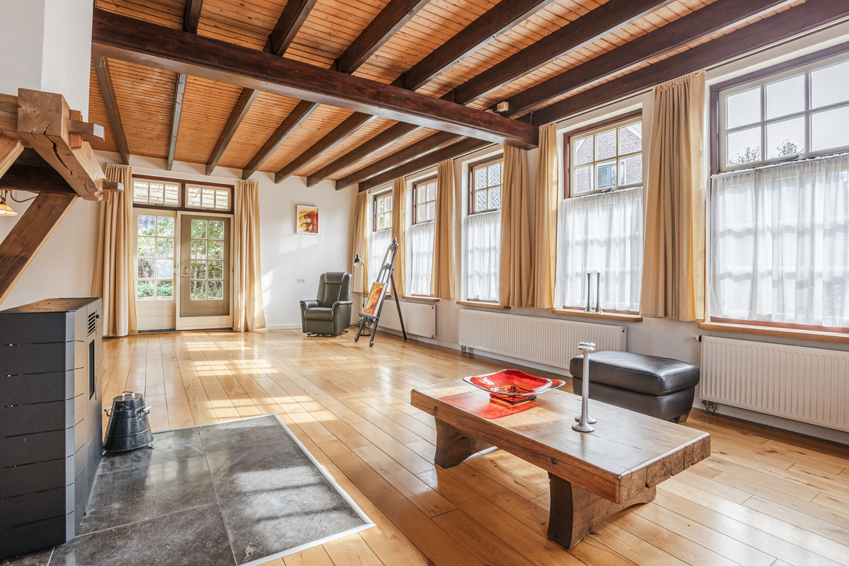 Vrijstaande woning te koop: Westeinde 288, Vriezenveen