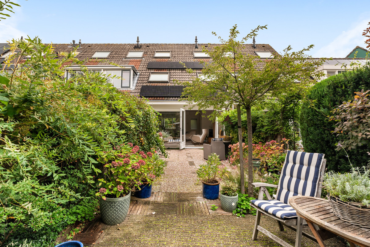 Tussenwoning te koop: Asserdreef 50, Maassluis
