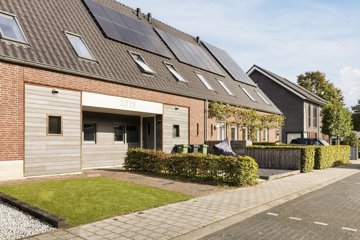 Tussenwoning te koop: Posthoorn 7, Luyksgestel