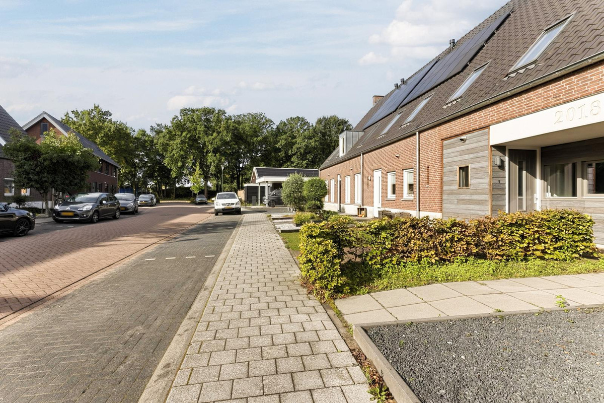 Tussenwoning te koop: Posthoorn 7, Luyksgestel