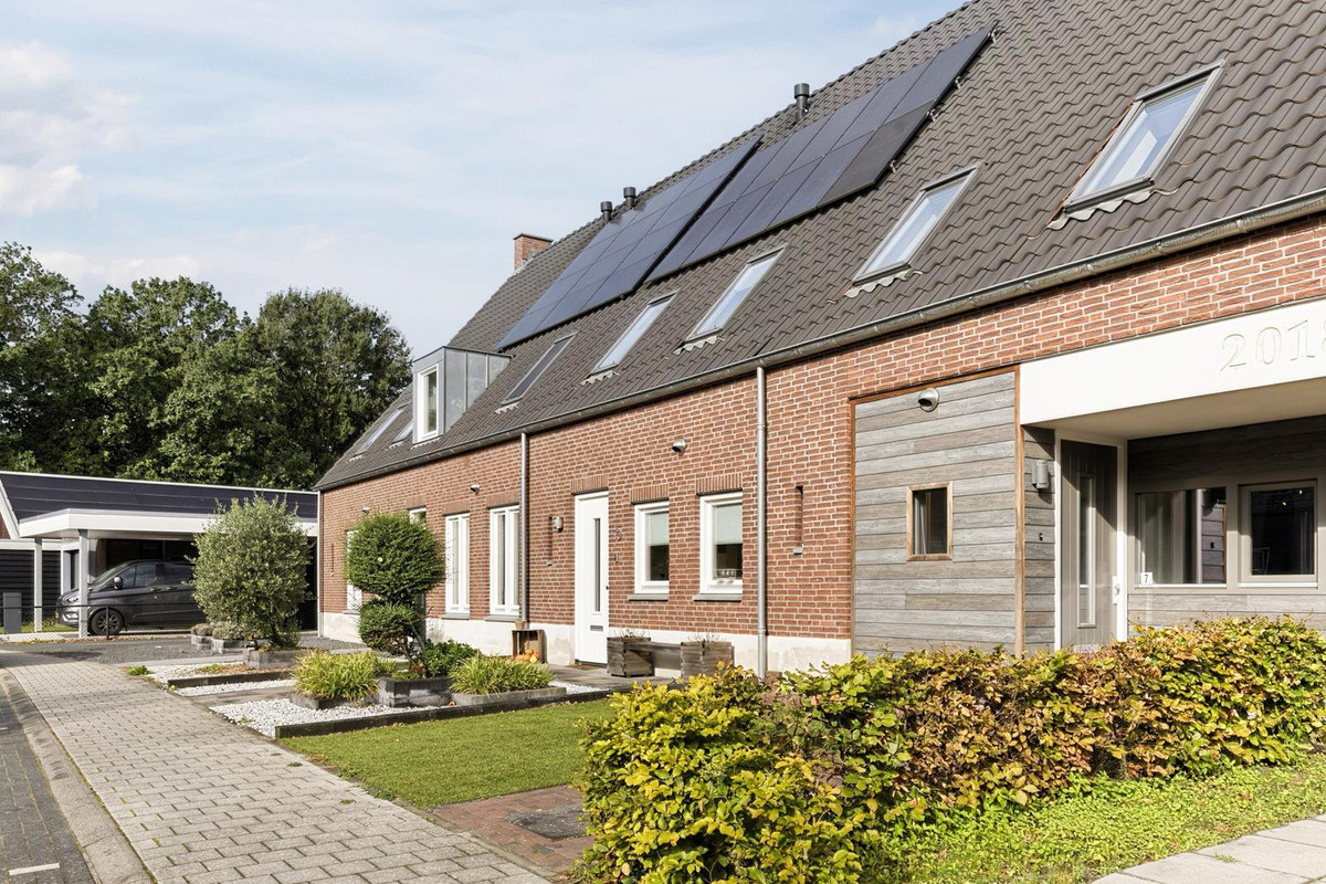 Tussenwoning te koop: Posthoorn 7, Luyksgestel