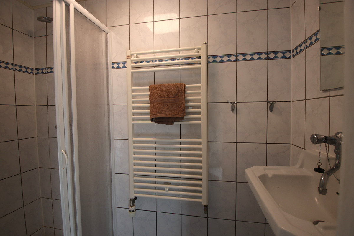 Twee-onder-één-kap te koop: Stadslaan 12, Ijlst