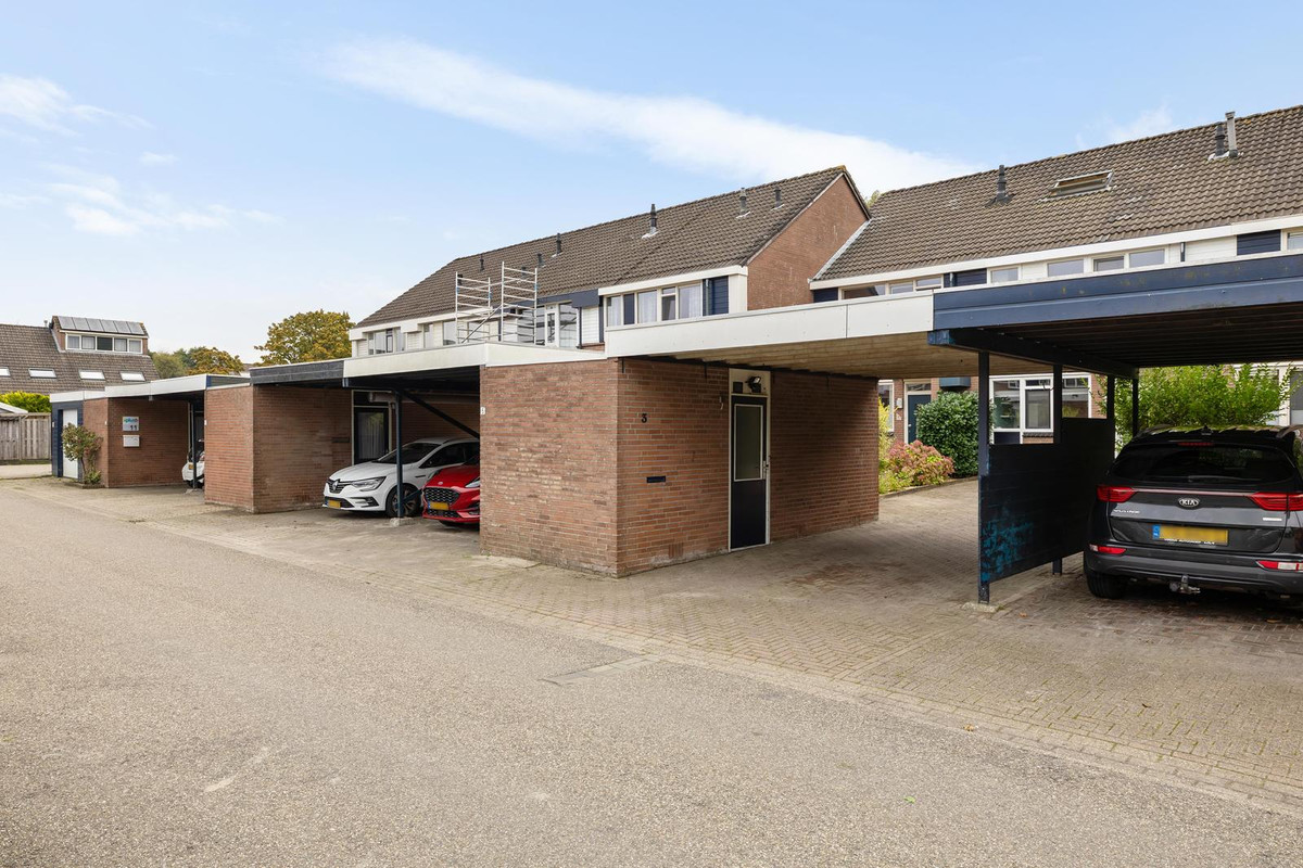Tussenwoning te koop: Geerstuk 3, Delfzijl