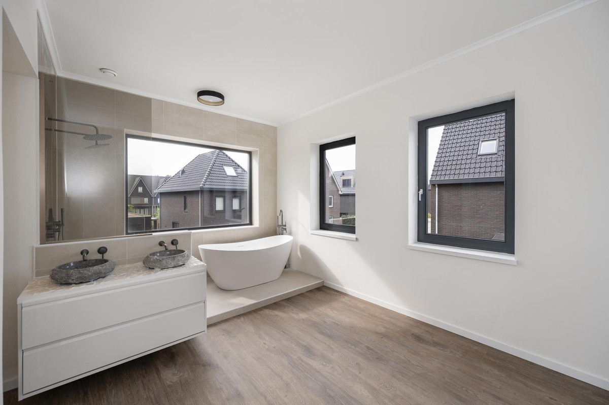 Vrijstaande woning te koop: Rudolf Mössbauerstraat 40, Almere