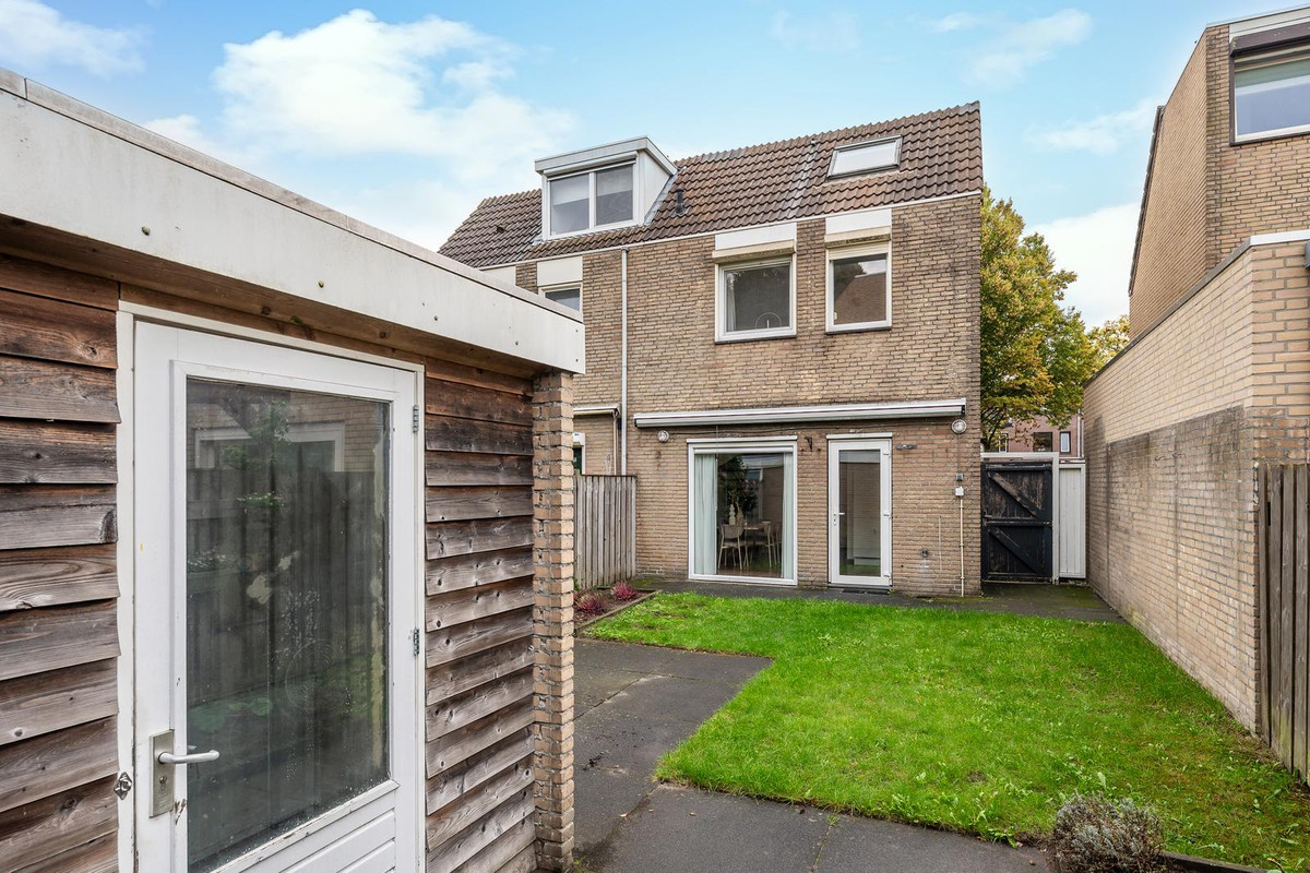 Twee-onder-één-kap te koop: De Bussels 35, Veldhoven
