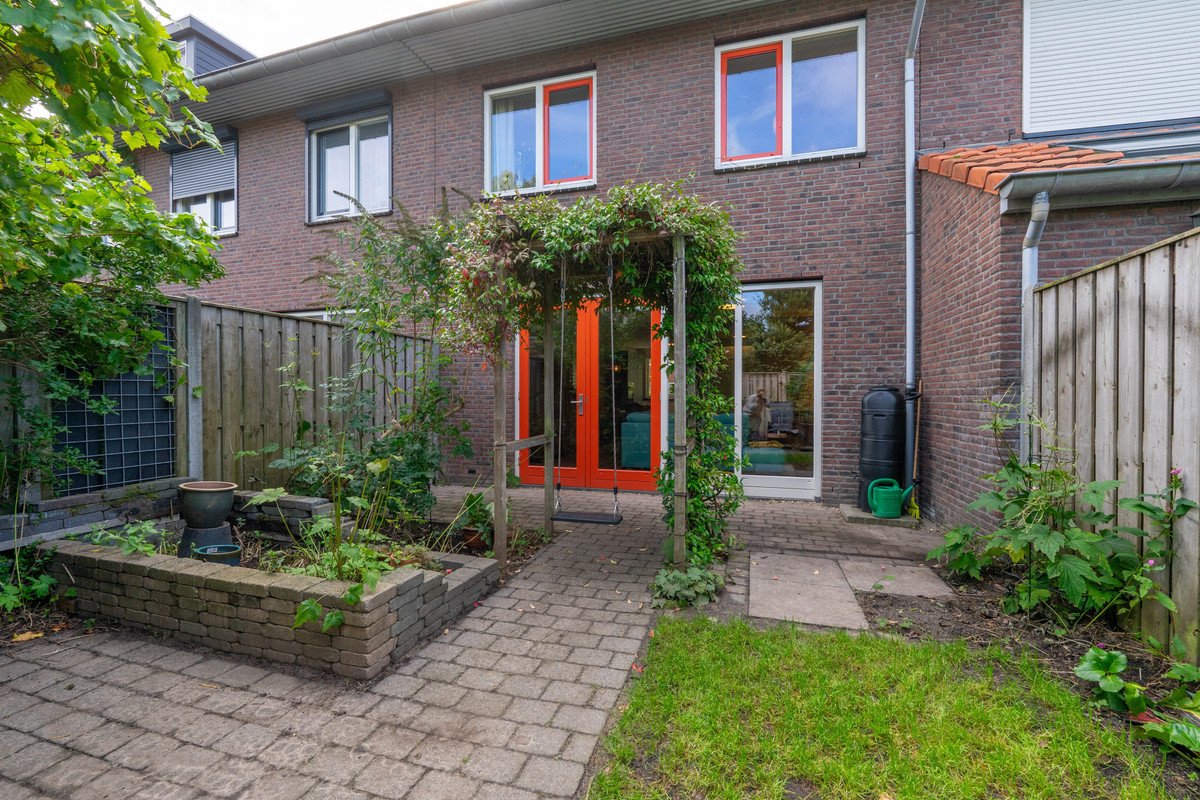 Tussenwoning te koop: Volsellastraat 10, Nijmegen
